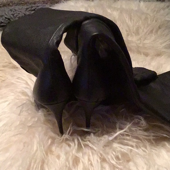 Women’s Giuseppe knee heel boot - Picture 2 of 4